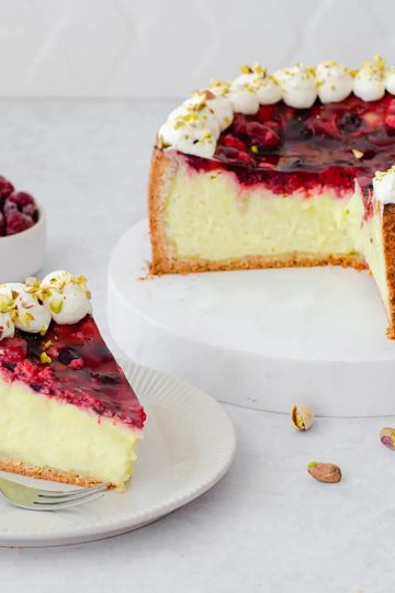 Pistachio and Raspberry Mileram Cake
